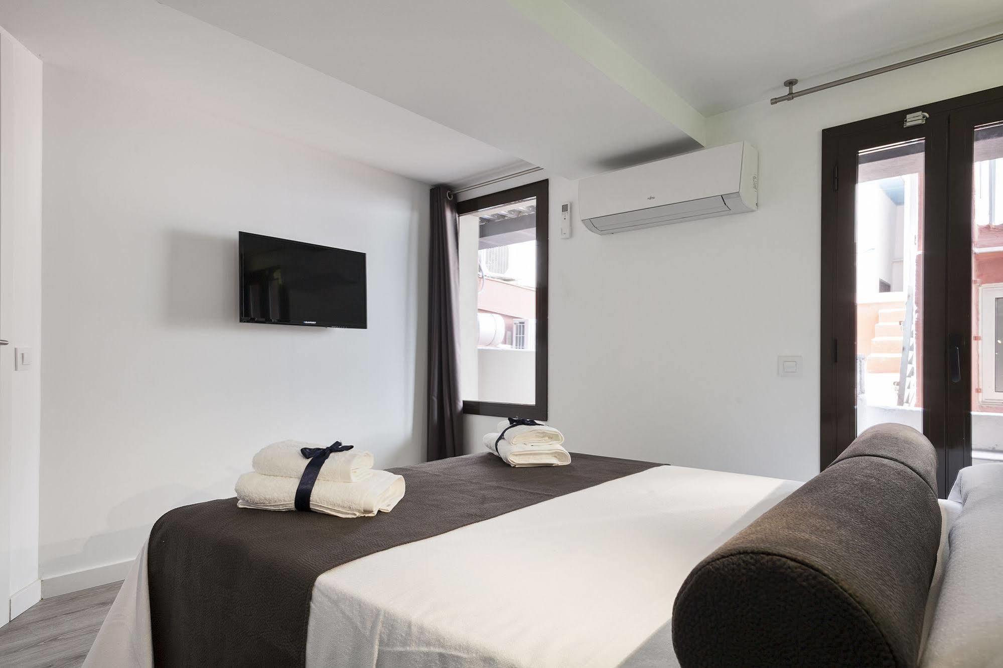 ברצלונה Habitat Apartments Adn מראה חיצוני תמונה